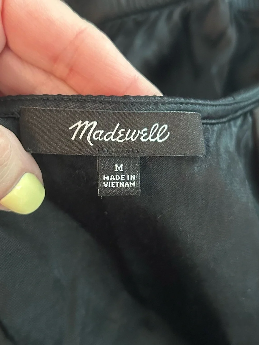 Madewell Shirred Puff-Sleeve Top in Satin Women’s‎ SZ Medium in True Black